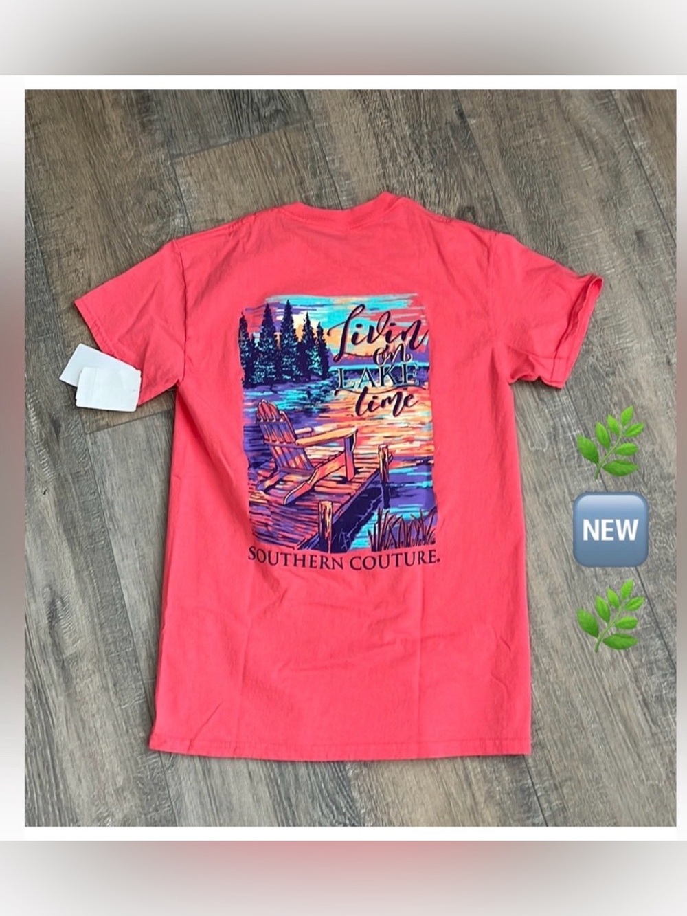 Living on Lake Time T-Shirt Size Small Coral Color 🐠🆕🐠 Bought at Boutique